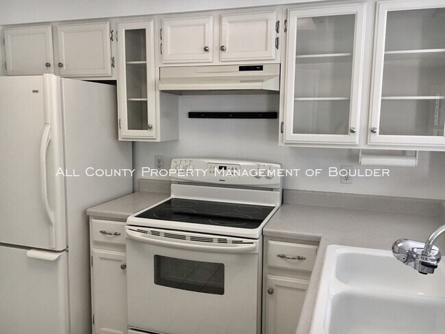 Building Photo - Powderhorn Condo with Loft