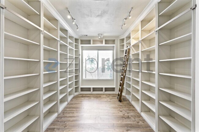 Building Photo - 1494 Cilento Ct