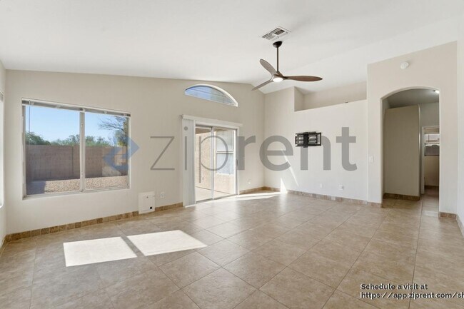 Building Photo - 17216 N Wavyleaf Ave