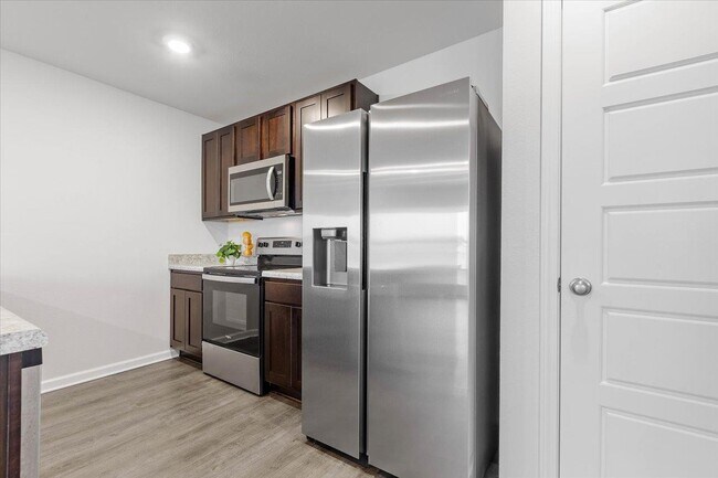 Building Photo - 4522 Rivers Landing Dr