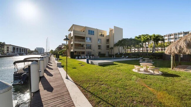 Building Photo - 1700 SE 15th St