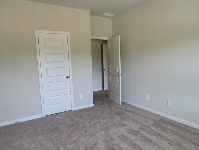 Building Photo - 5228 City Walk Dr