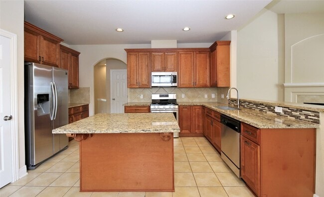 Building Photo - 438 Magnolia Blossom