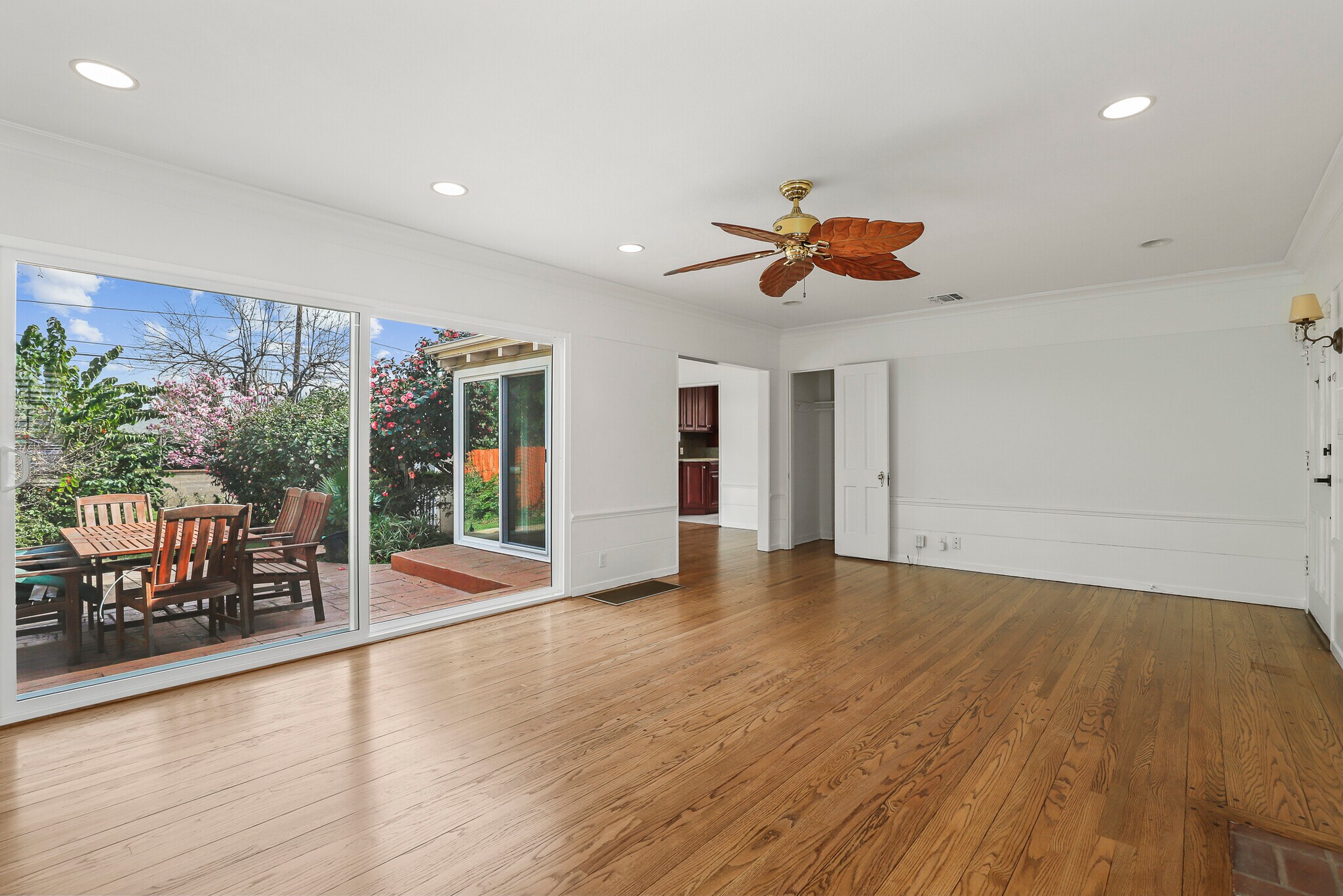 Building Photo - 1524 Coolidge Ave