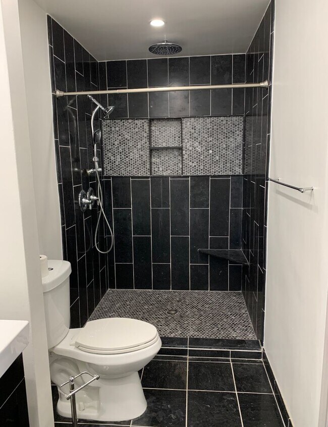 Building Photo - Large two bedroom top floor Condo....over ...