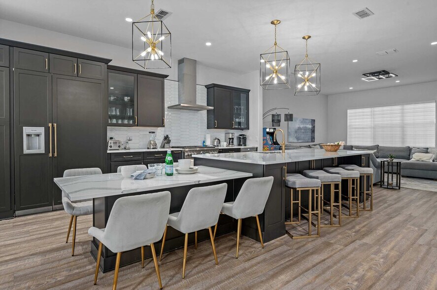 Building Photo - 7412 Soiree Way