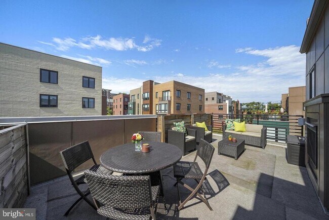 Building Photo - 120 Cambria Walk