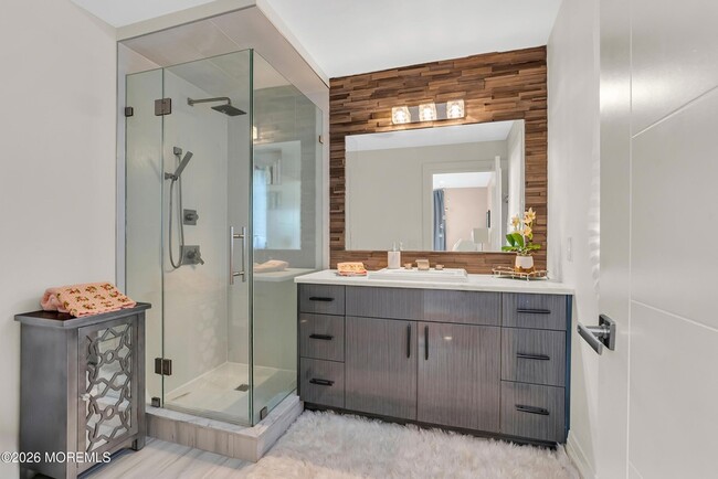 Building Photo - 243 Overbrook Ave