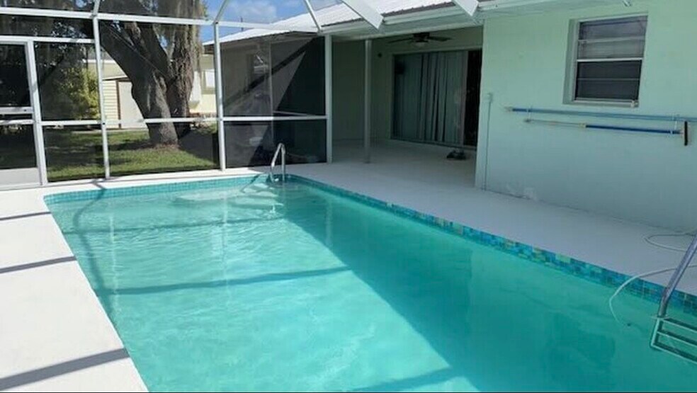 Building Photo - 4670 Herman Cir