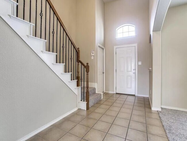 Building Photo - 13212 Alyssum Dr