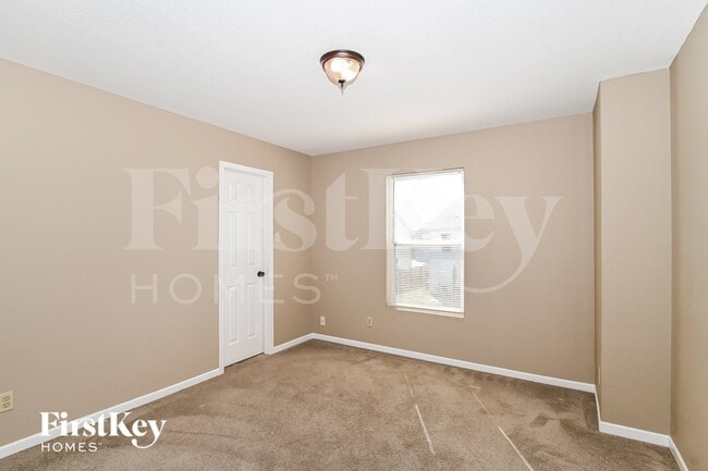 Building Photo - 10335 Homestead Dr