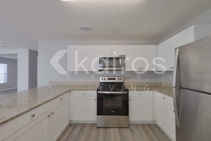 Building Photo - 2838 NW 19th Pl