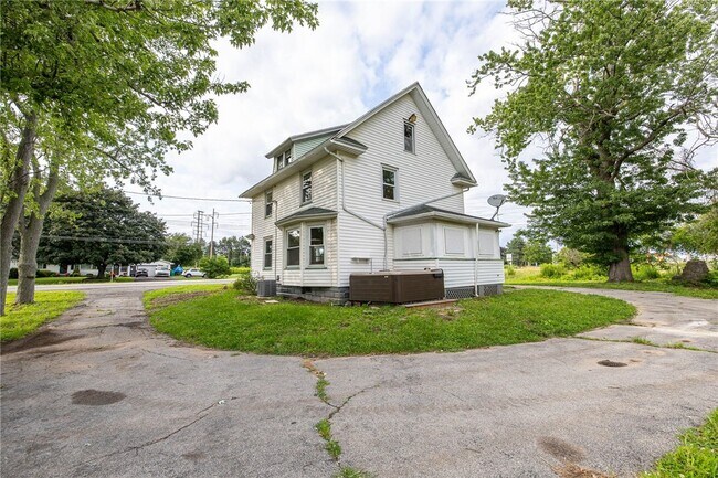 Building Photo - 3161 Buffalo Rd