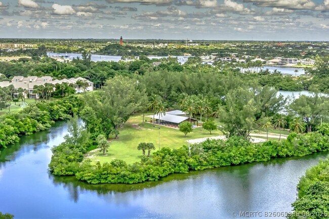 Building Photo - 400 Ocean Trail Way