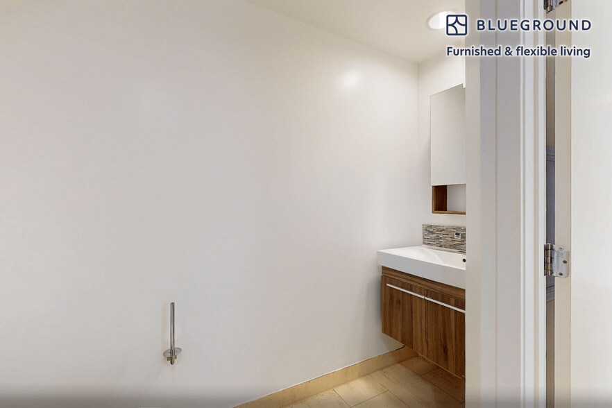 Building Photo - 220 E Broadway