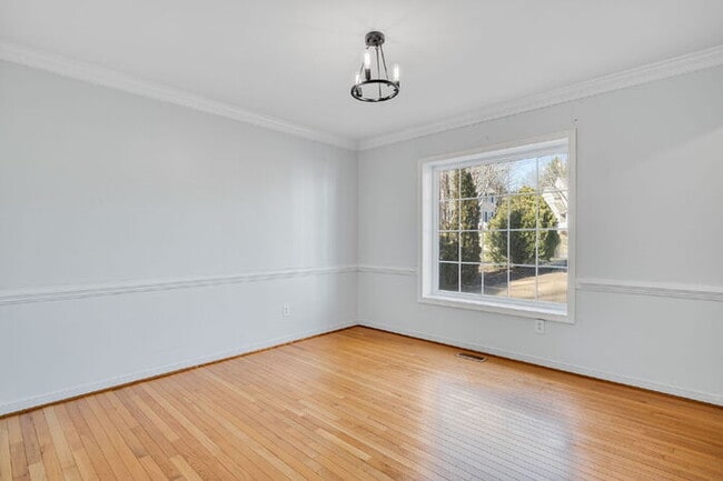 Building Photo - 11704 Park Forest Ct