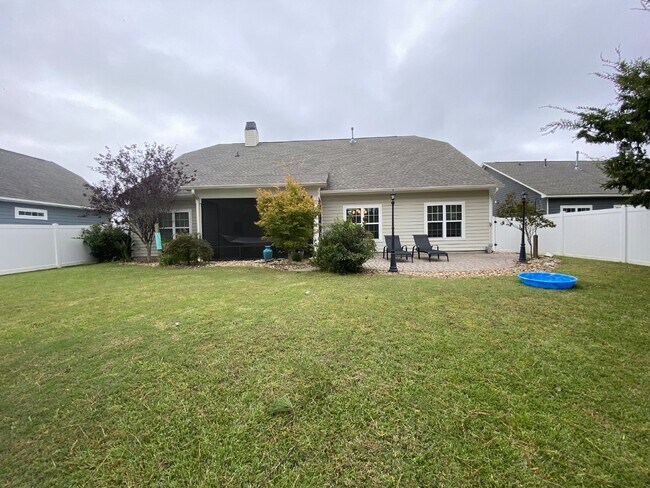 Building Photo - Single Level Lawton Station home for Rent!
