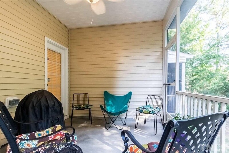 Building Photo - 922 Saratoga Dr