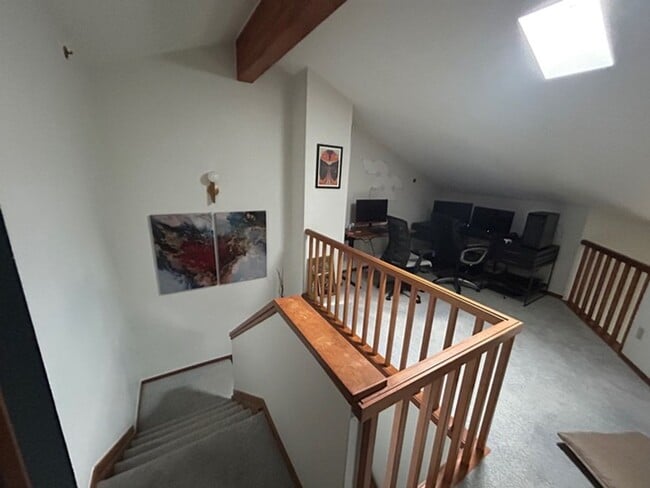Building Photo - Spacious 2Bd/2.5Ba Luxury Loft-Style Condo...