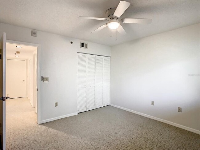 Building Photo - 1158 Carmel Cir