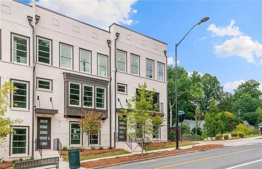 Building Photo - 545 Whitlox Rd NW