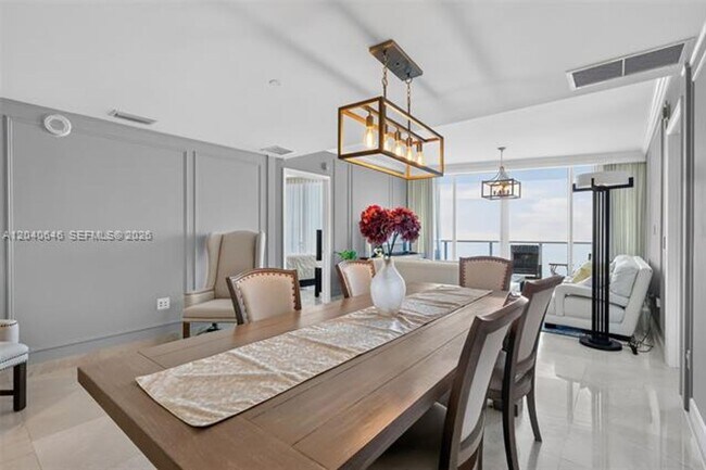 Building Photo - 17001 Collins Ave