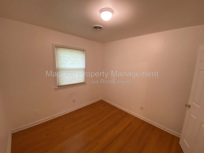 Building Photo - 431 Ridgemore St
