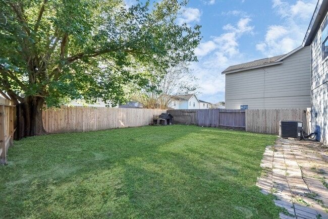 Building Photo - 19019 Remington Park Dr