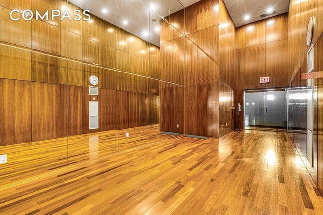 Building Photo - 150 Myrtle Ave