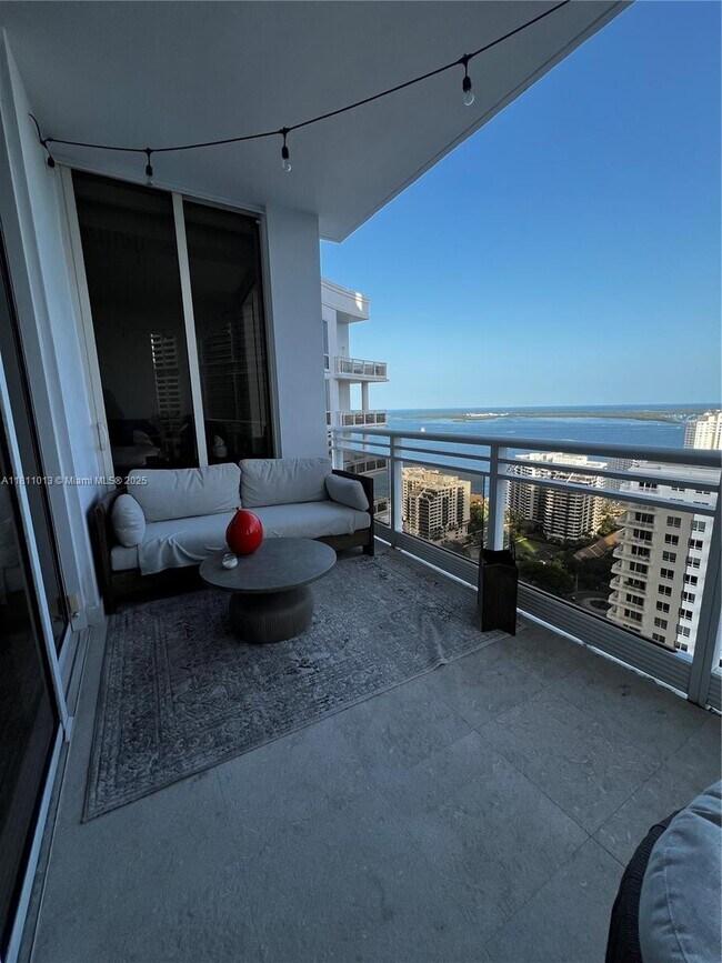 Building Photo - 901 Brickell Key Blvd
