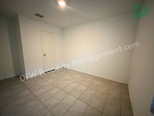 Building Photo - Charming 3-Bedroom Home for Lease in Quiet Little Elm Neighborhood!