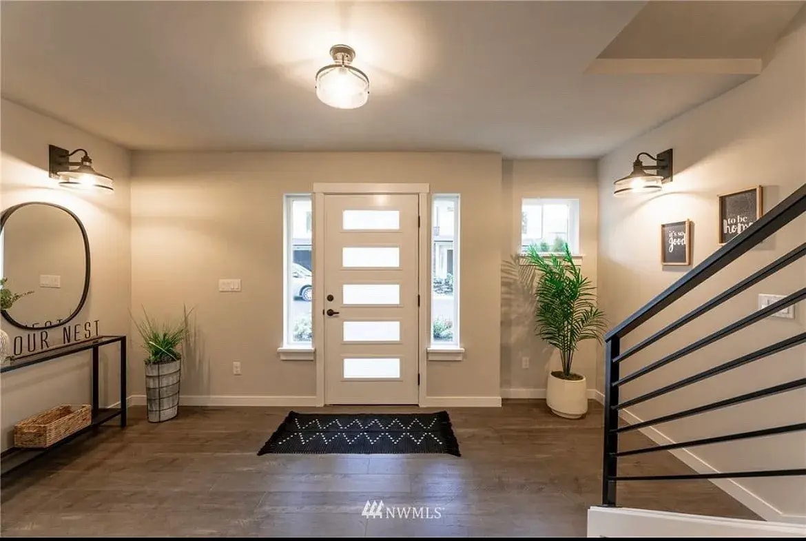 Building Photo - 11031 14th Pl SE