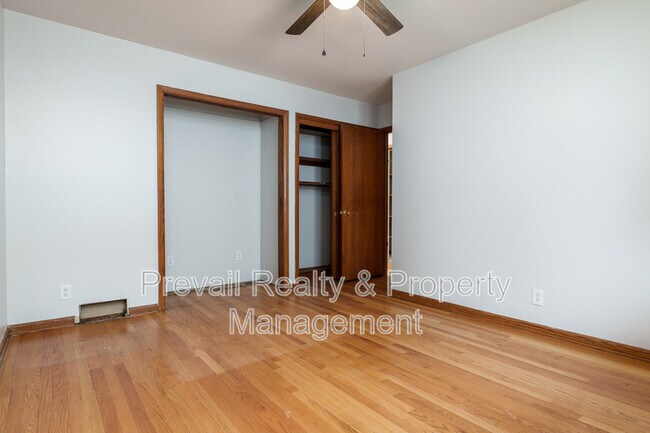 Building Photo - 5418 Tam O Shanter Dr