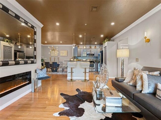 Building Photo - 4402 SW 160th Ave