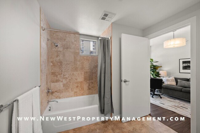 Building Photo - Stunning Fully Furnished East Village 2 Be...