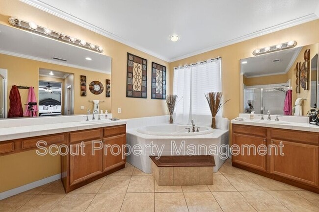 Building Photo - 32778 Kendal Ct