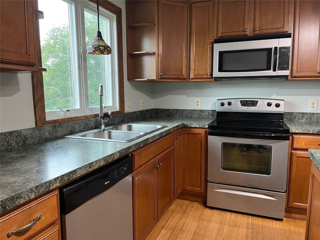 Building Photo - 3 Buttonwood St