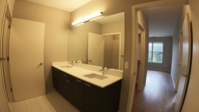 Building Photo - 229 Park Ave