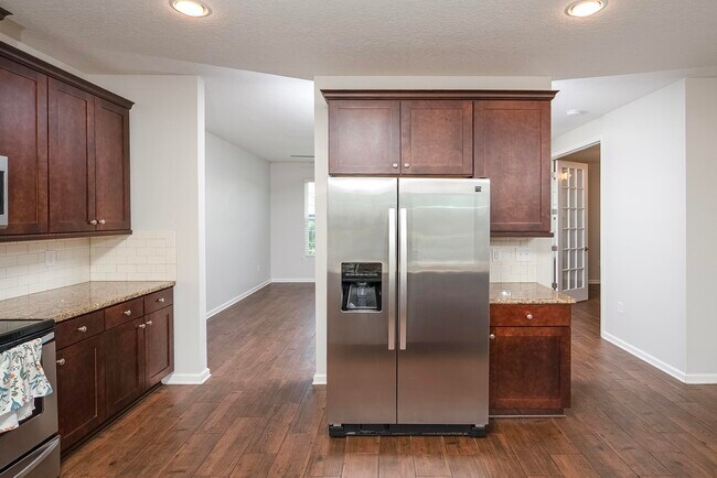 Building Photo - 494 Aventurine Ave