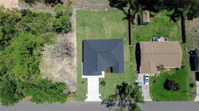 Building Photo - 4000 Garienda Ave