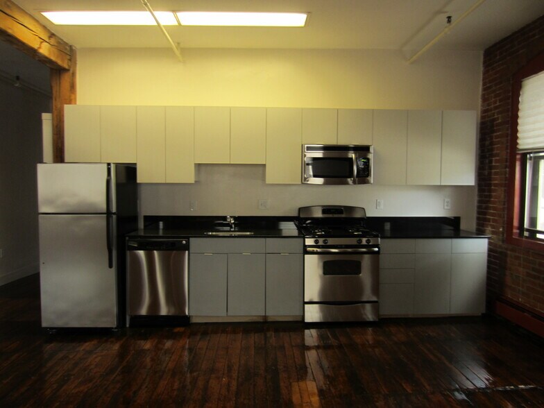Building Photo - 791 Tremont St