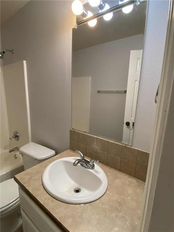 Building Photo - 705 W Garland St