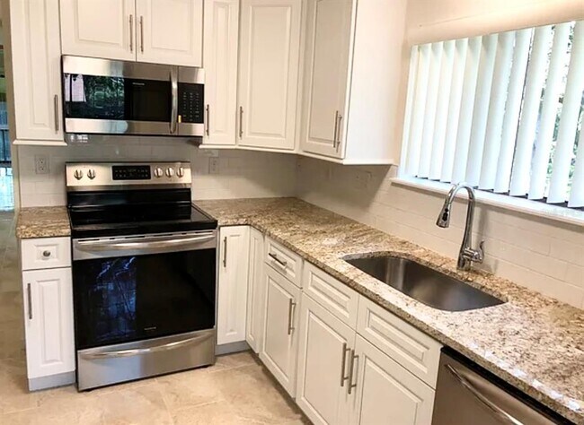 Building Photo - 510 Mistletoe Ct