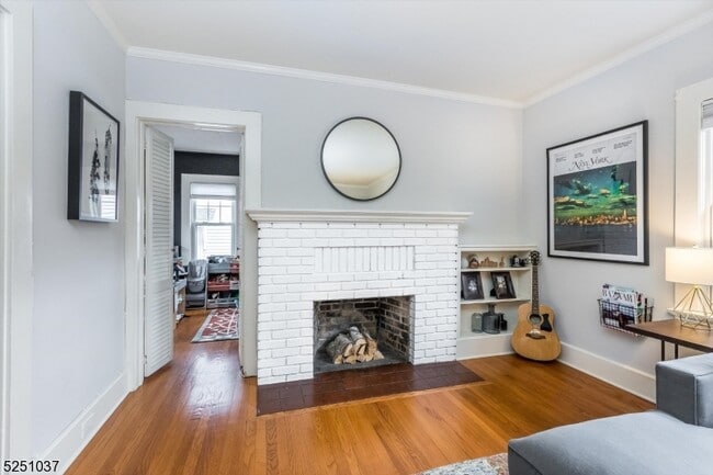 Building Photo - 75 Gordonhurst Ave