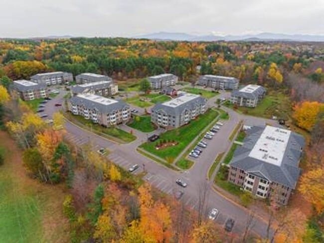 Building Photo - Beautifully Spacious 1 Bedroom Apartment