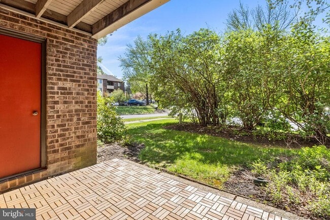 Building Photo - 403 Mountainview Dr