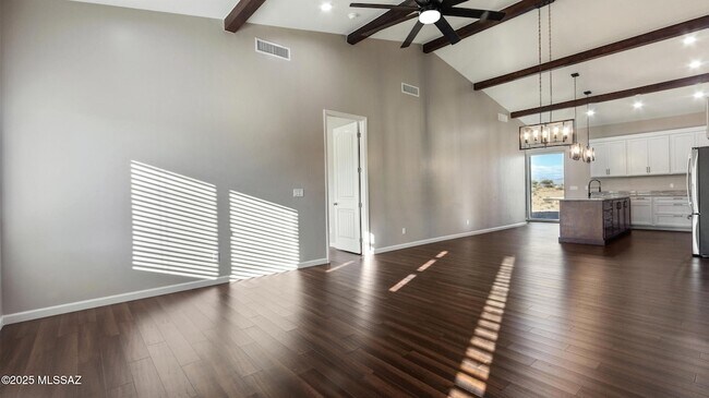 Building Photo - 1251 Avenida Gandara