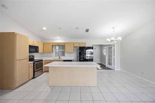 Building Photo - 2260 Mistleto Ln