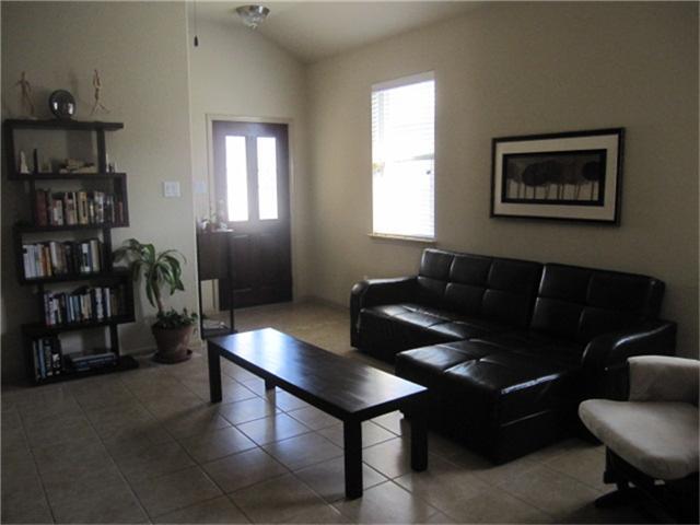 Building Photo - 26423 Longview Creek Dr