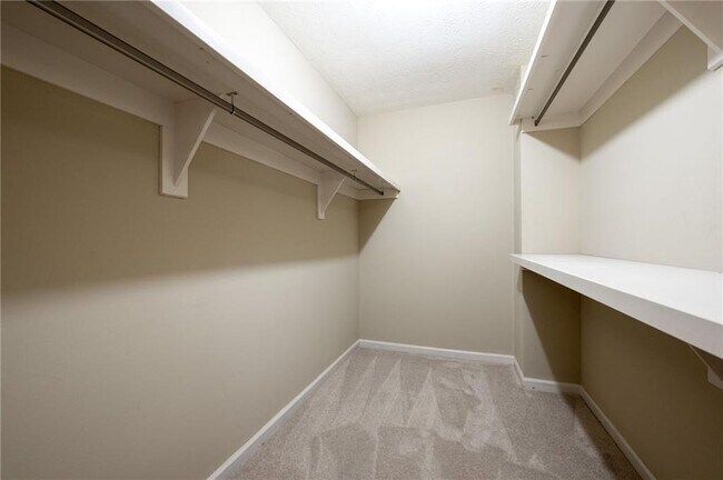 Building Photo - 4800 Grants Way NE